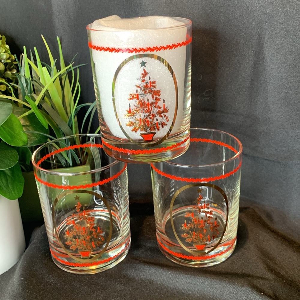 Set of 3 vintage 1960’s Oatagiri Holiday Christmas Glasses with 22k Karat Gold